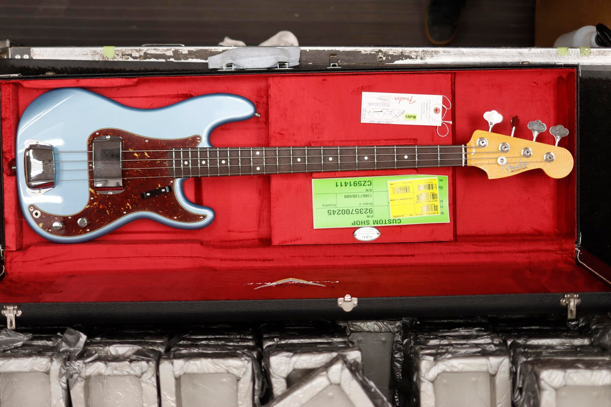 Fender Custom Shop 1965 Precision Bass® DLX Closet Classic, Blue Agave -   8.85 pounds - CZ591411