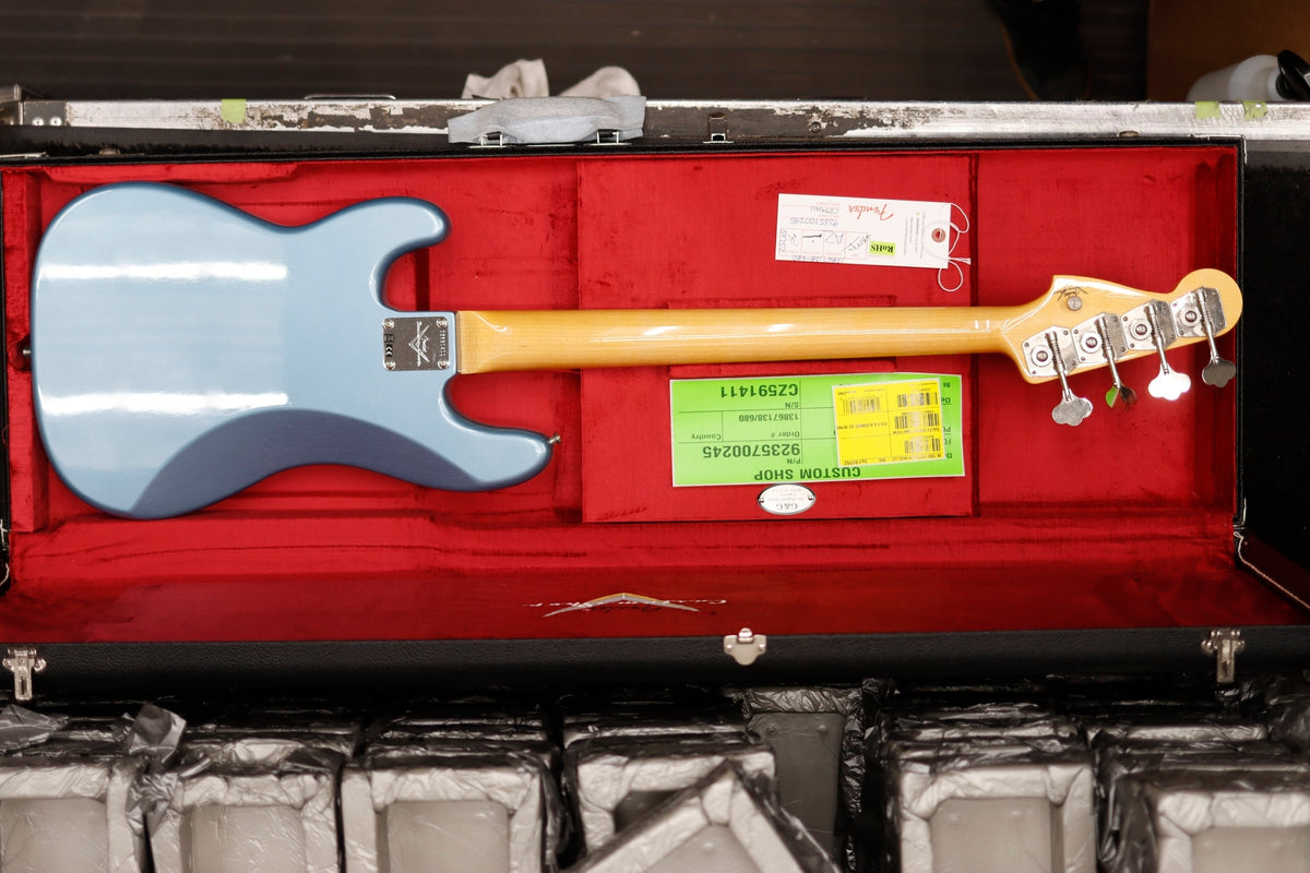 Fender Custom Shop 1965 Precision Bass® DLX Closet Classic, Blue Agave -   8.85 pounds - CZ591411