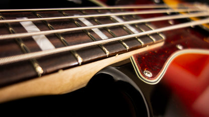Fender Custom Shop 66 JAZZ BASS New Old Stock - Rosewood Fret Board - 3 Tone Sunburst - 8.65-9.0 pounds - R149009