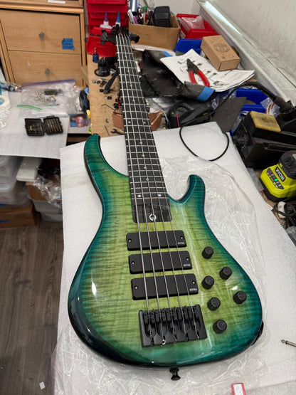 G.Gould E3 Studio 5 string bass - Premium Figured Maple top - Gorgeous Blue-Green burst finish - Graphite Composite Neck - New 3 pick-up w/ emg mixer - 9.35 pounds - #1548