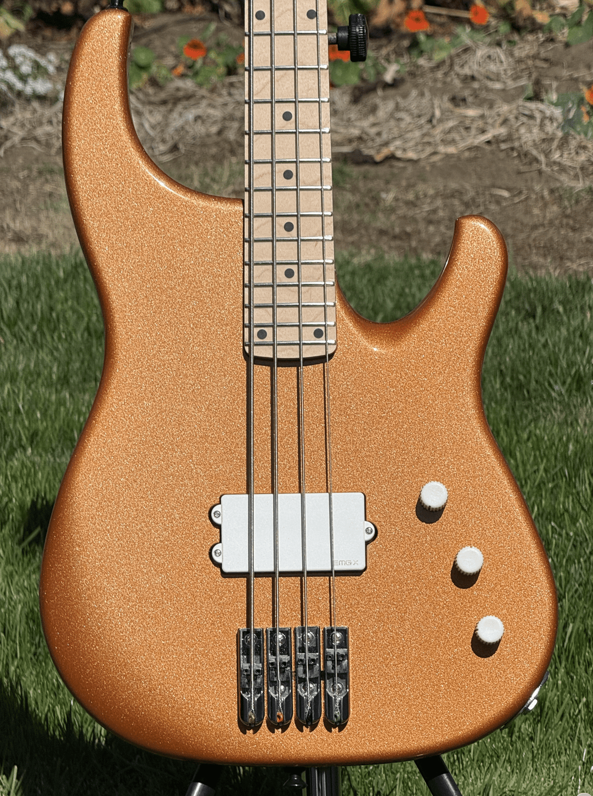 G.Gould GG4-SSB-MM - 30.5" short scale - Orange Metallic finish - Graphite-wood composite neck design -