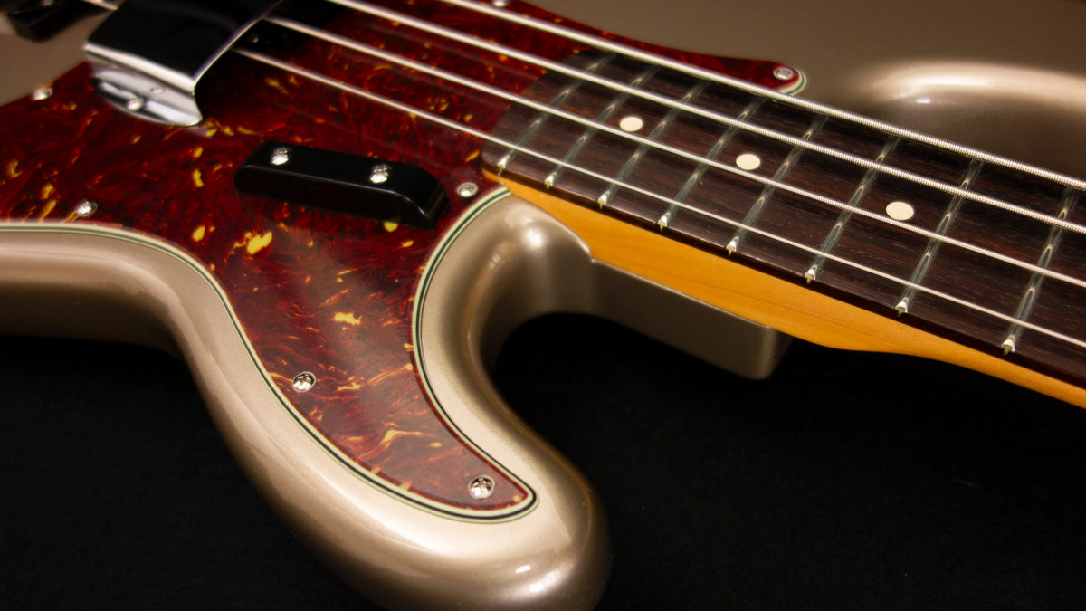Fender Custom Shop 59 P Bass Special - New Old Stock - Shoreline Gold - 9.6 lbs - Serial # R148614